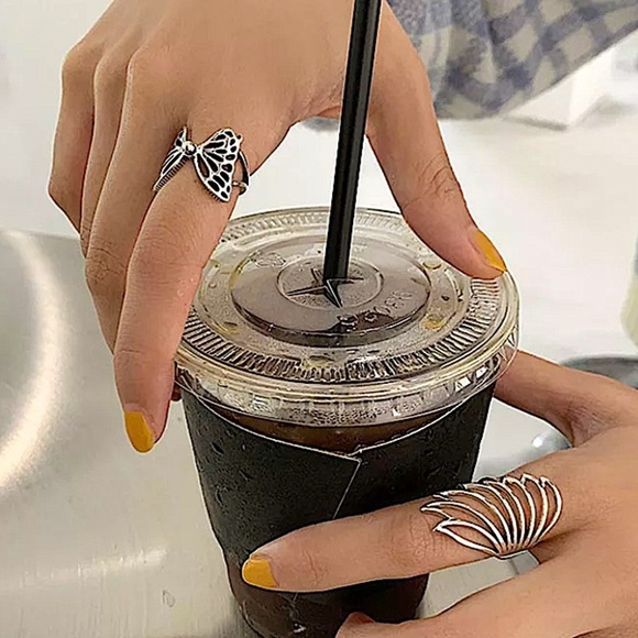 STERLING SILVER ANGEL WING & HOLLO OUT BUTTERFLY RING SET - Picture 3 of 8